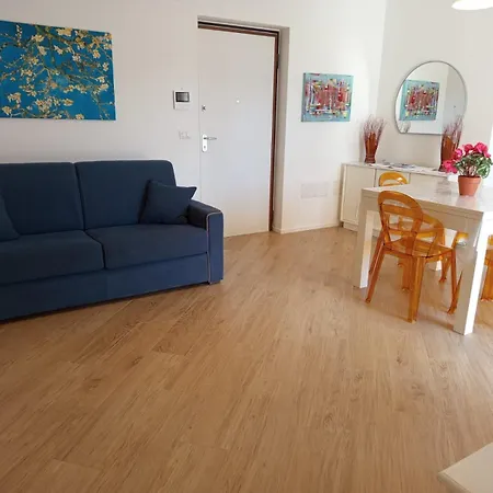 Apartment La Bombonieras